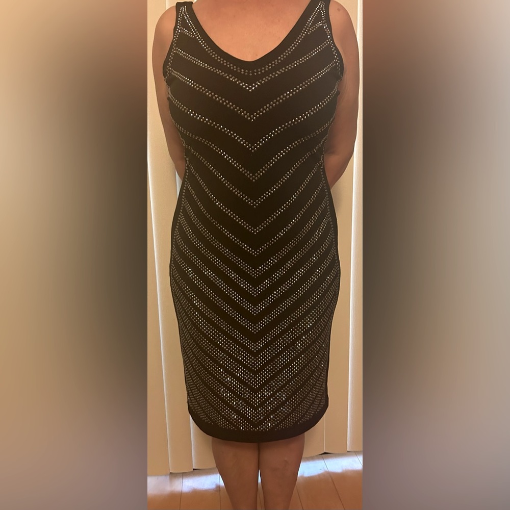 Women dress Carmen
